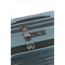 Чемодан Travelite Air Base Iceblue S на 4 колесах для ноутбука 15.6", синий