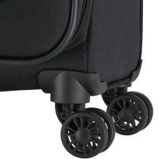 Чемодан Travelite Chios Black М exp на 4 колесах, черный