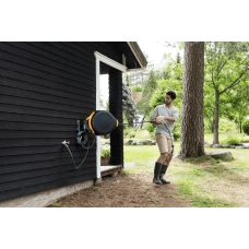 Настенный кронштейн для катушки шланга Fiskars 130 мм (1027095)