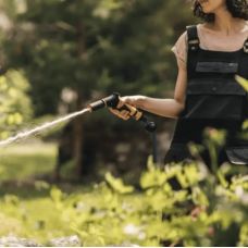 Пистолет-распылитель Fiskars c регулируемый передним управлением (1065484)