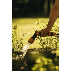 Пистолет-распылитель Fiskars Multi для полива, регулируемый (1023665)