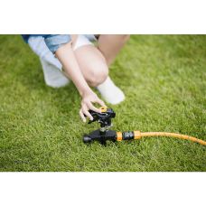 Дождеватель Fiskars импульсный, металлический, с клапаном (1023656)