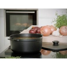Кастрюля Fiskars Brasserie 5.5 л