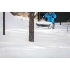 Скрепер для збирання снігу Fiskars SnowXpert (1003470)