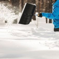 Телескопический скрепер для уборки снега Fiskars X-series (1057189)