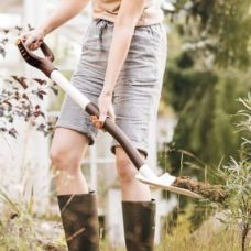Лопата штыковая Fiskars White облегченная (1067519)