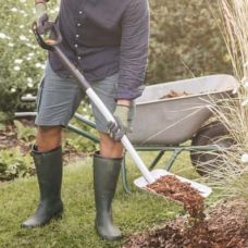 Совковая лопата Fiskars Xact телескопическая (1066734)