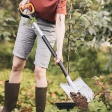 Лопата штыковая скругленная Fiskars Xact™ (1066729)