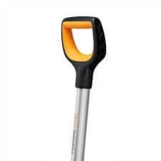 Лопата для уборки снега Fiskars облегченная X-series™ (1057177)