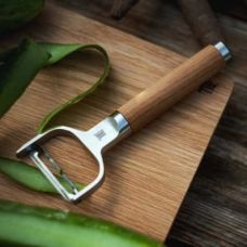 Овощечистка Fiskars Norden (1065246)