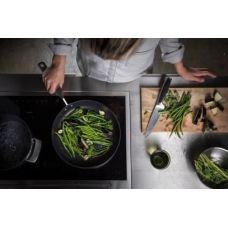 Сотейник Fiskars Rotisser 26 см