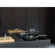Сотейник Fiskars Rotisser 28 см