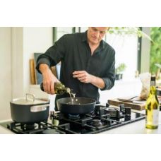 Сотейник Fiskars Rotisser 26 см