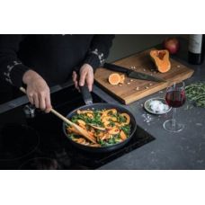 Сотейник Fiskars Hard Face с крышкой 24 см
