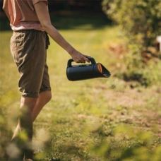 Ручной разбрасыватель Fiskars Solid™ (1057076)