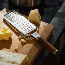 Терка большая Fiskars Norden (1065244)