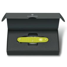 Ніж Victorinox Pioneer X Electric Yellow 93мм/9функ/рифл/яскраво-жовтий