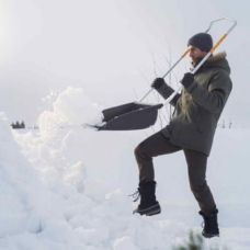 Скрепер-волокуша для прибирання снігу Fiskars SnowXpert 143021 (1003470)