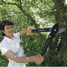 Сучкорез Fiskars PowerGear (S) L71 с наковальней (1001556)