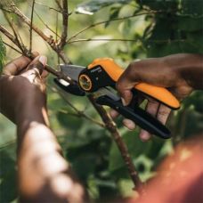 Секатор Fiskars Plus PowerLever P741 с наковальней (1057171)