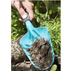 Совок ручной большой Gardena Classic Ergo 12 см