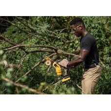 Пила цепная аккумуляторная DeWalt 18В XR Li-lon 8.6м/с шина 20см 2.1кг без АКБ и ЗП