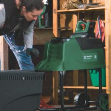 Измельчитель садовый Bosch AXT22D 2200Вт 40об/мин 38мм 53л 31.3кг Режущая система Turbine-Cut низкошумная