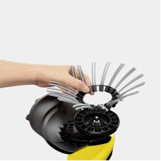 Триммер садовый аккумуляторный Karcher WRE 18-55 для удаления сорняков 18В 2.85кг без АКБ и ЗП