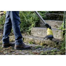 Триммер садовый аккумуляторный Karcher WRE 18-55 для удаления сорняков 18В 2.85кг без АКБ и ЗП