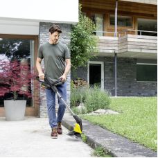 Триммер садовый аккумуляторный Karcher WRE 18-55 для удаления сорняков 18В 2.85кг без АКБ и ЗП