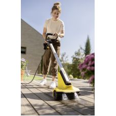 Щеточная машина Karcher PCL 3-18 аккумуляторная 18В щетка 30см подача воды 3.7кг без АКБ и ЗП
