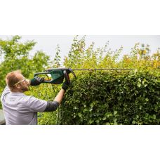 Кусторез Bosch AdvancedHedgeCut 70 500Вт 70см шаг реза 34мм 4.1кг