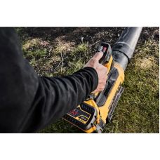 Воздуховод садовый аккумуляторный DeWalt XR FLEXVOLT 54В 257.5км/ч 3.2кг без АКБ и ЗП