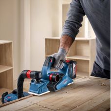 Рубанок аккумуляторный Bosch Professional GHO 185-LI 18В 82мм строгание до 2.6мм паз до 9мм без АКБ и ЗП