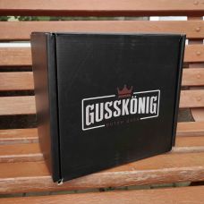 Чавунний казан Gusskönig 4,5 л з кришкою-пательнею + книга рецептів, підйомник кришки, очищувач І підставка