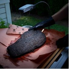 Угольный гриль Weber Performer Premium Smart 57 см