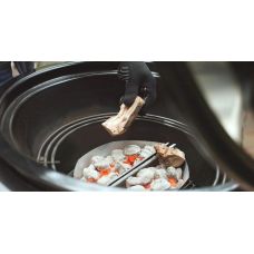 Вугільний гриль Weber Summit Kamado S6 61 см, чорний