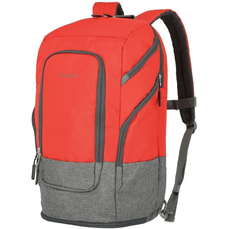 Рюкзак Travelite Basics великий Черв. (30л,0,8кг) (31x48x20см) Рюкзак Travelite Basics великий Черв. (30л,0,8кг) (31x48x20см)