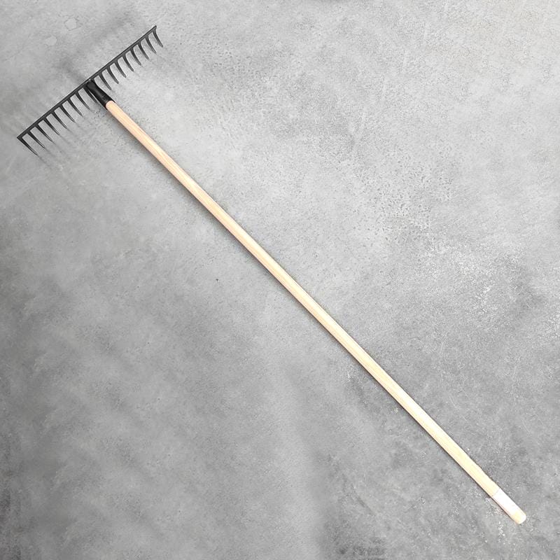 Грабли закаленные Bellota 950-18 CM L.B 486 мм с черенком