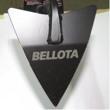 Сапка треугольная Bellota 3082 CM.B 120 мм с черенком