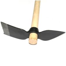 Кованая мотыга Bellota 230-A.B CM1200 70 мм двухсторонняя с черенком.