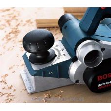 Рубанок Bosch GHO 40-82 C