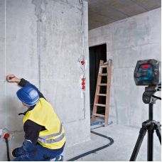 Лазерный нивелир Bosch GLL 2-15 G со штативом BT 150 (0601063W01)